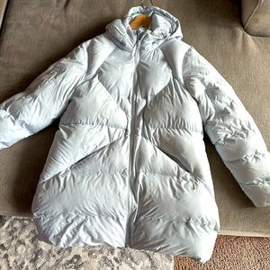 Snow puffer jacket brand new, I never wore it